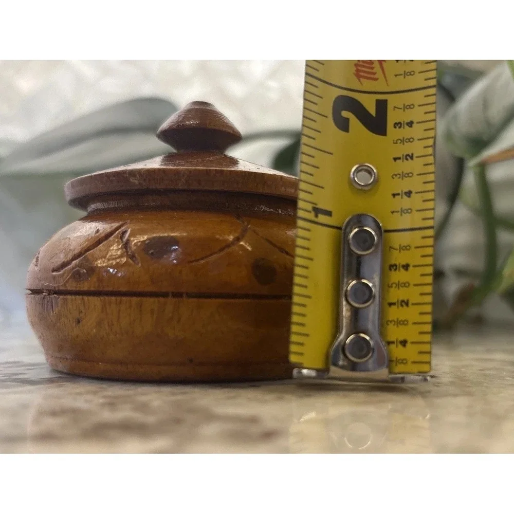 Vintage Wooden Handcrafted Carved Floral Pattern Trinket Jewelry Box‎